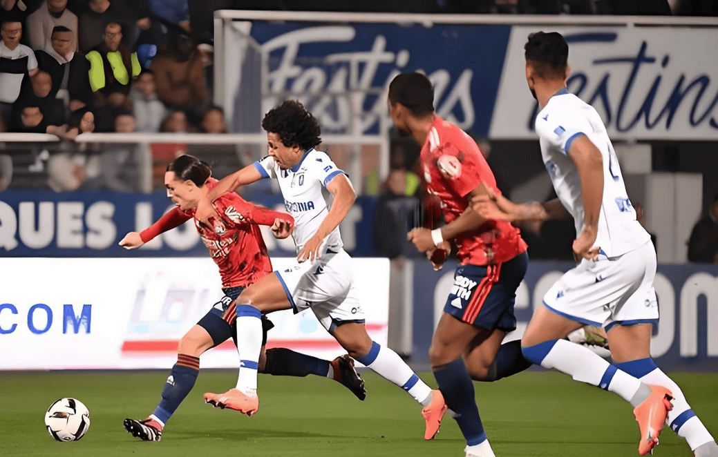 鹿岛鹿角取得胜利,晋级国际比赛决赛 鹿岛鹿角取得胜利,晋级国际比赛决赛