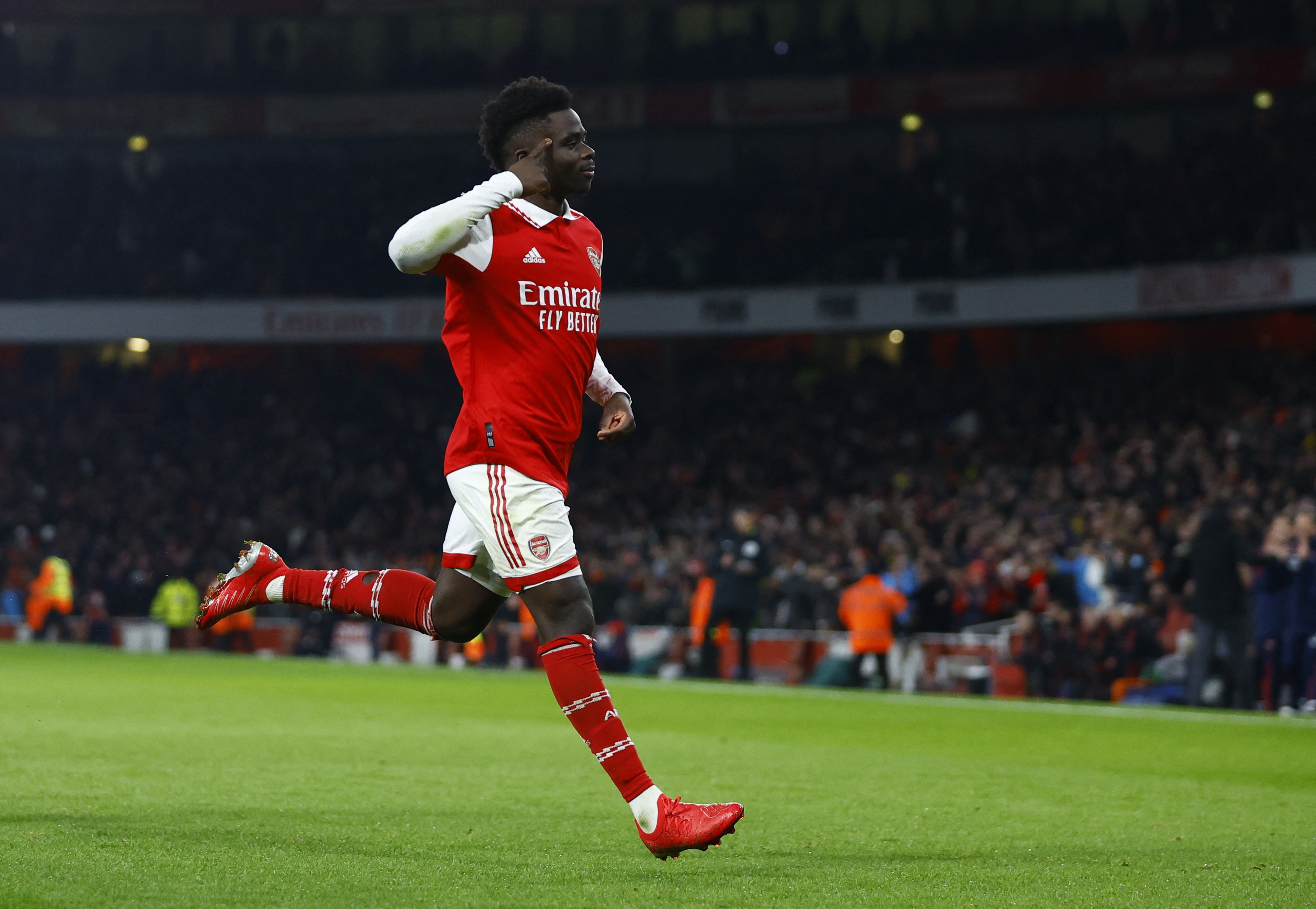 阿森纳反超对手前锋连场逼近射手榜的简单介绍 阿森纳反超对手前锋连场逼近射手榜的简单介绍