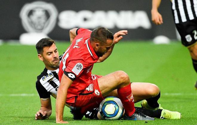 亚眠队客场逼平对手,破坏了对手法国联赛胜利纪录的简单介绍 亚眠队客场逼平对手,破坏了对手法国联赛胜利纪录的简单介绍