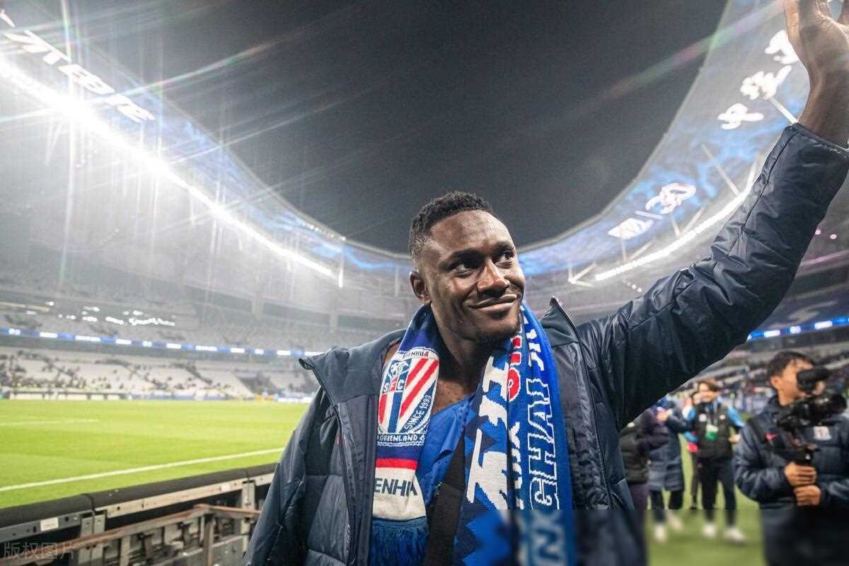 鲁能主场大胜申花,迎来一波连胜的简单介绍 鲁能主场大胜申花,迎来一波连胜的简单介绍