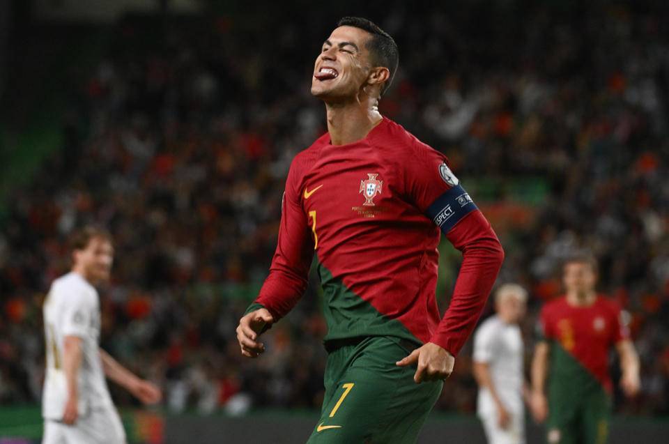 关于尤文图斯客场大胜,C罗梅开二度的信息 关于尤文图斯客场大胜,C罗梅开二度的信息