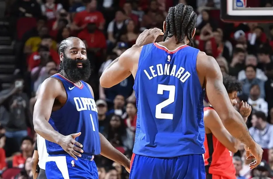 特批球员登场比赛,队友合作默契 特批球员登场比赛,队友合作默契