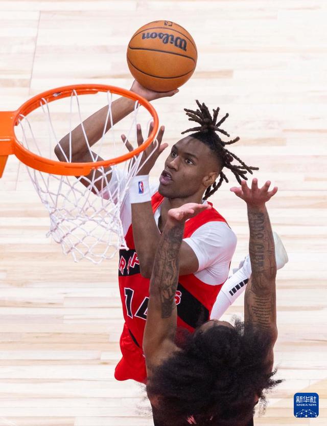 猛龙客场击败公牛,继续领跑东部 猛龙客场击败公牛,继续领跑东部