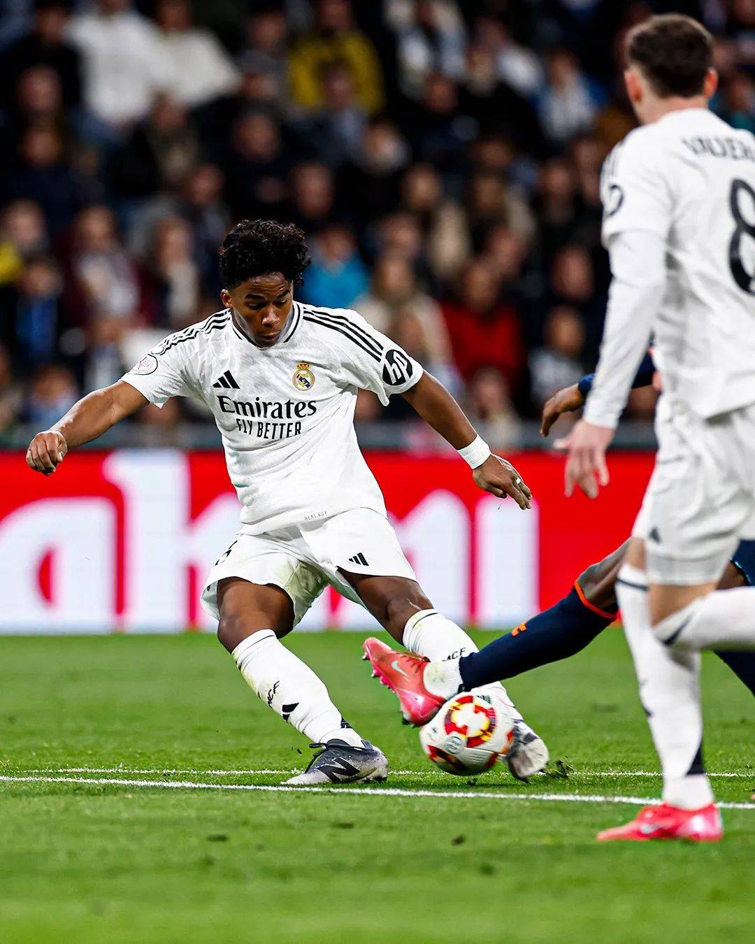 塞尔塔主场获胜，晋级淘汰赛前景一片光明