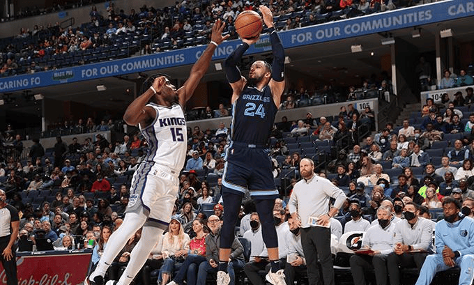 开拓者队在客场力克灰熊，取得连胜的简单介绍