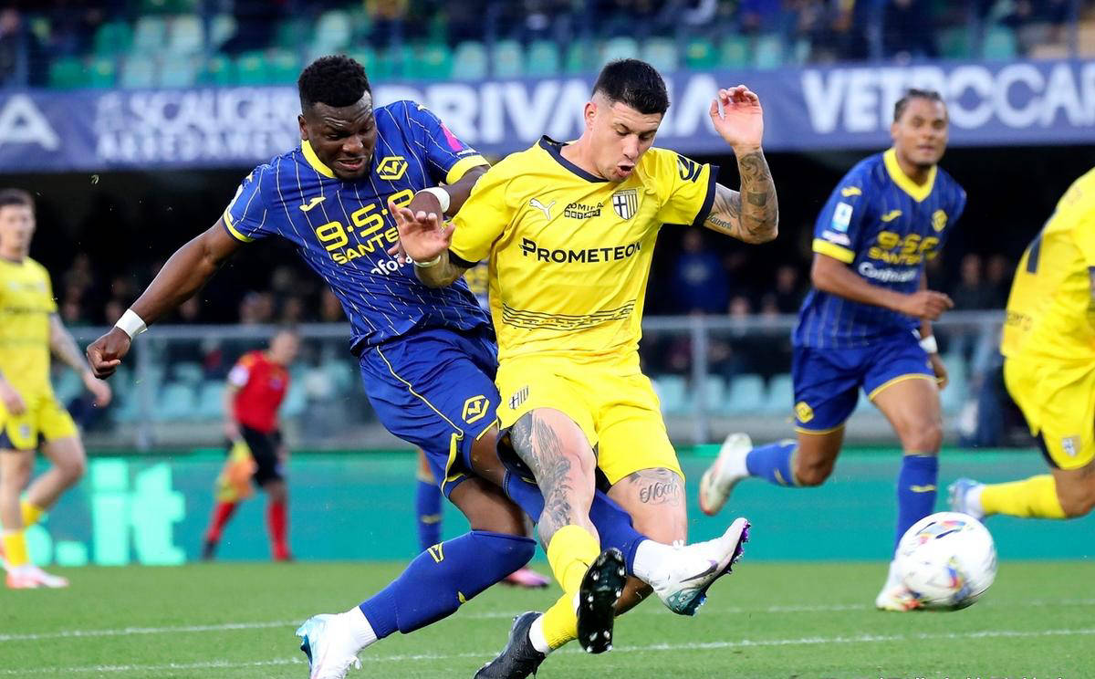 帕尔马客场大胜克罗托内,换来短暂喘息的简单介绍 帕尔马客场大胜克罗托内,换来短暂喘息的简单介绍