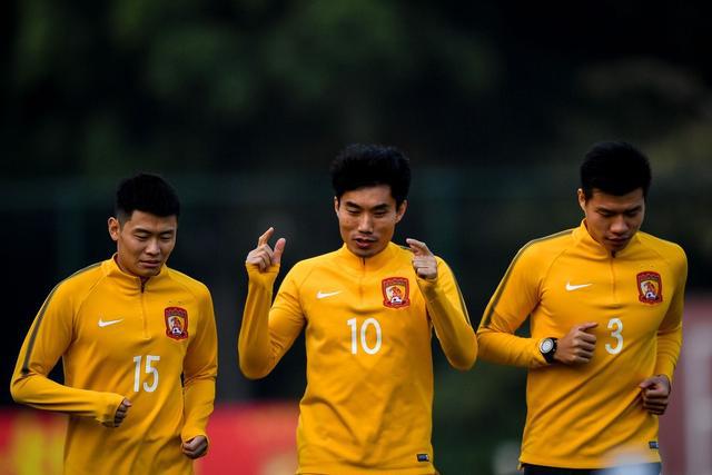 队员换队传闻不断,球迷心情不稳定的简单介绍 队员换队传闻不断,球迷心情不稳定的简单介绍