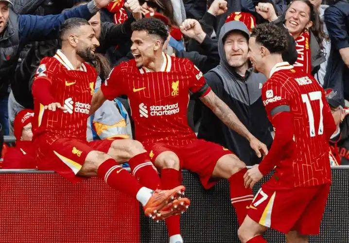 利物浦主场未能取胜,球迷质疑主教练战术的简单介绍 利物浦主场未能取胜,球迷质疑主教练战术的简单介绍