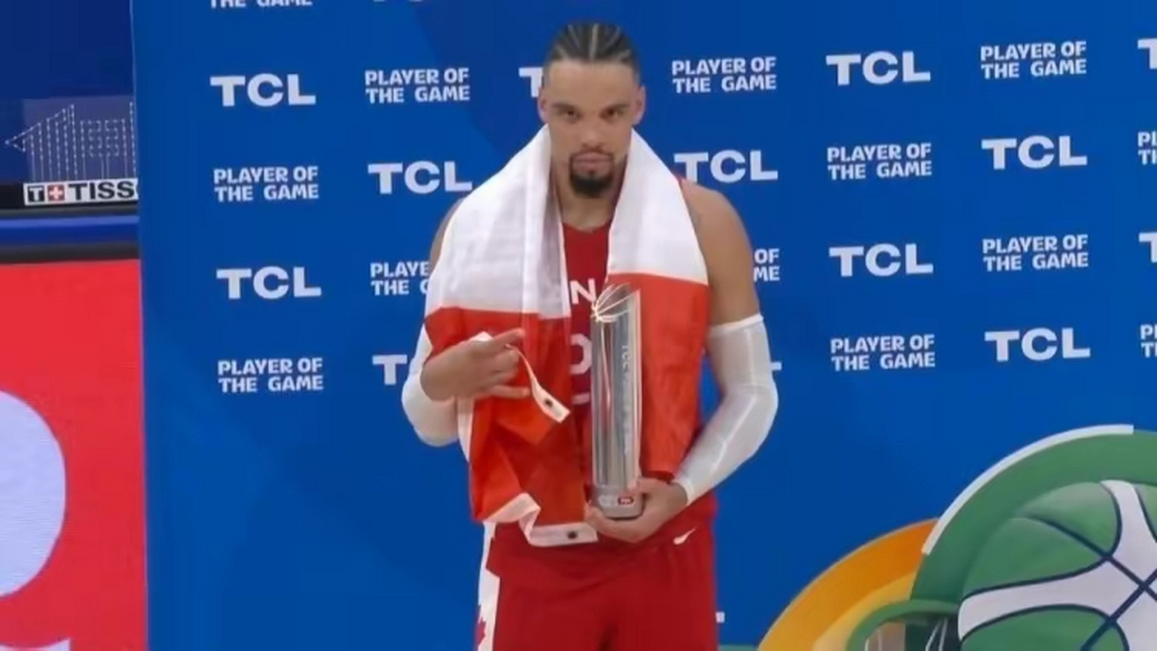 加拿大男篮意外击败强敌,晋级世界杯半决赛! 加拿大男篮意外击败强敌,晋级世界杯半决赛!