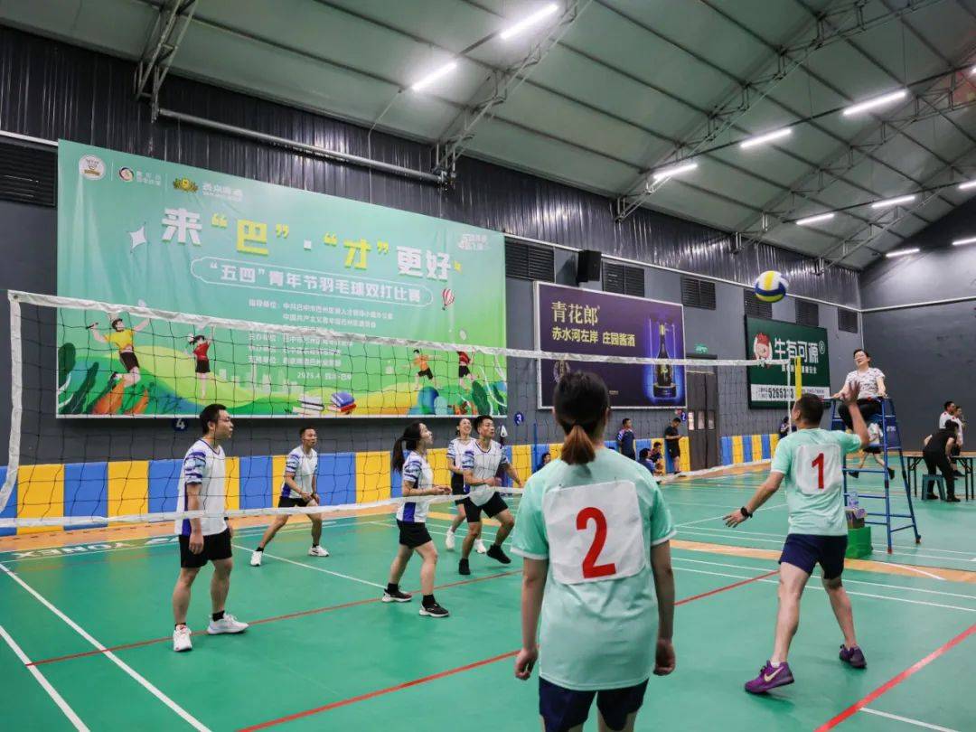 关于精湛技艺展现,赛场上空气弥漫着紧张感的信息 关于精湛技艺展现,赛场上空气弥漫着紧张感的信息