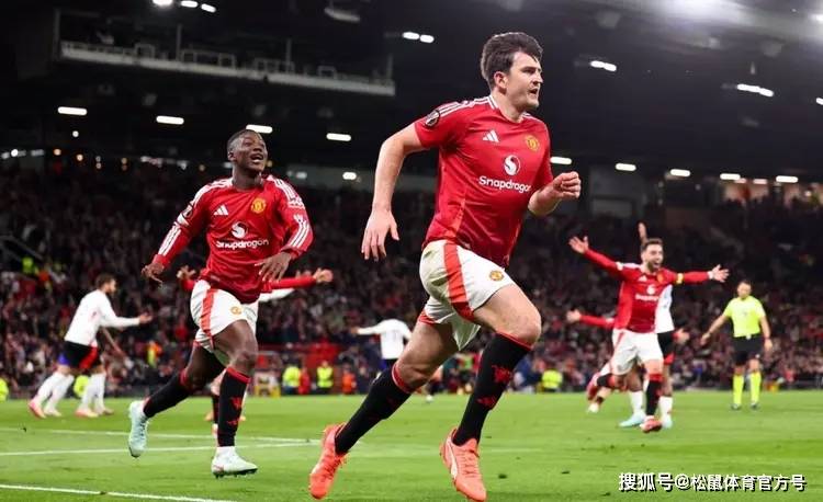 包含曼联逆转胜利带来至关重要分，保持前进的词条
