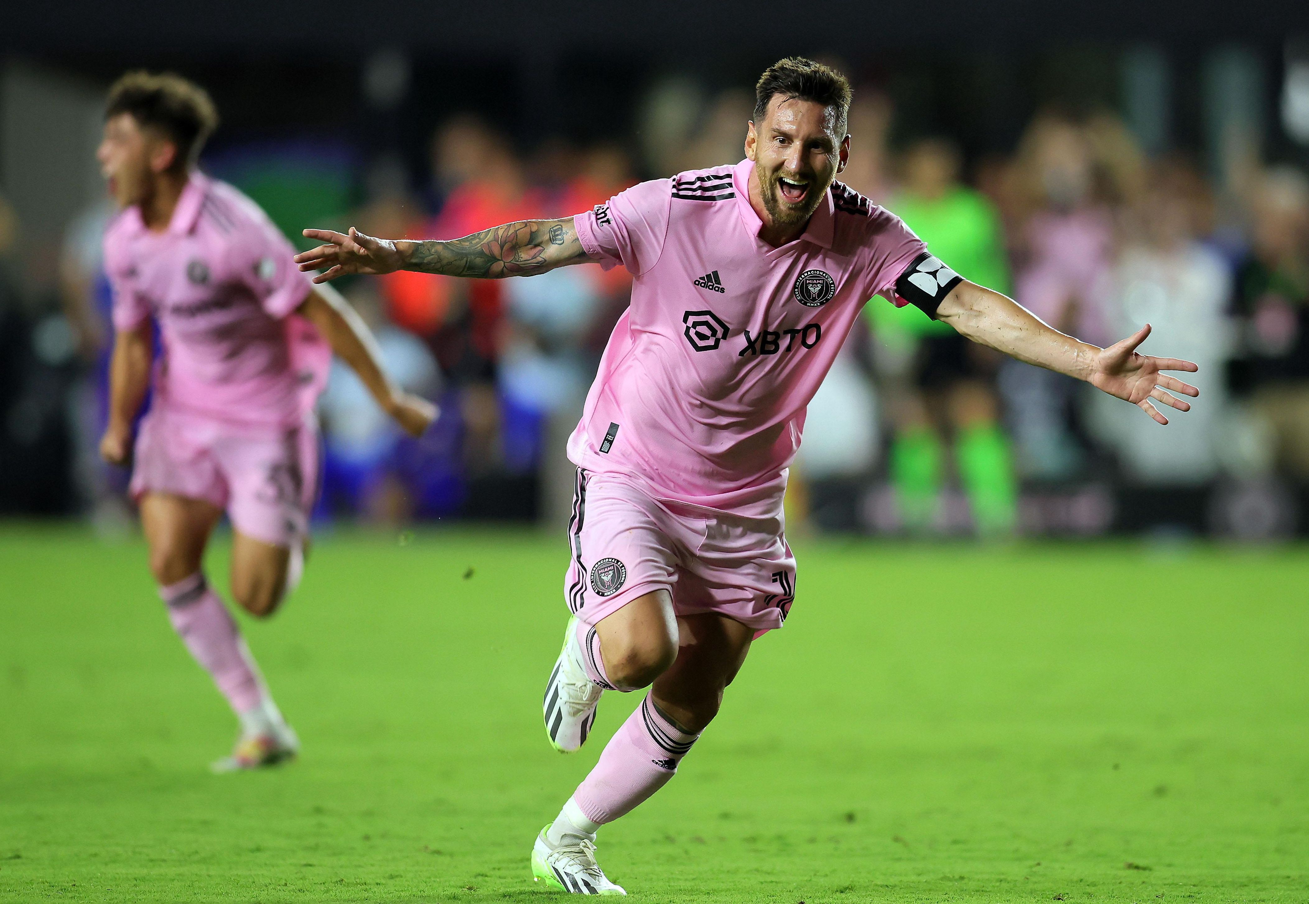 巴塞罗那遭遇曼城逆袭，梅西独得一球难救主