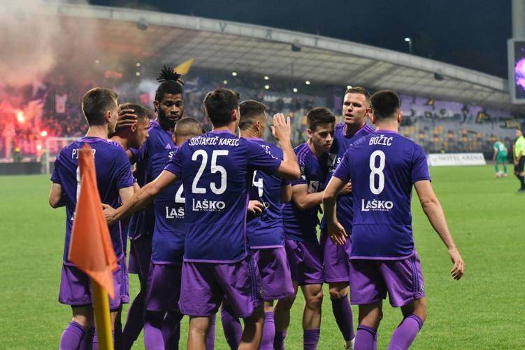 关于切尔西惨遭逆转,无缘欧冠四强的信息 关于切尔西惨遭逆转,无缘欧冠四强的信息