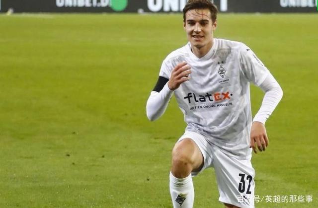 沙尔克客场逆转,终结连败颓势 沙尔克客场逆转,终结连败颓势