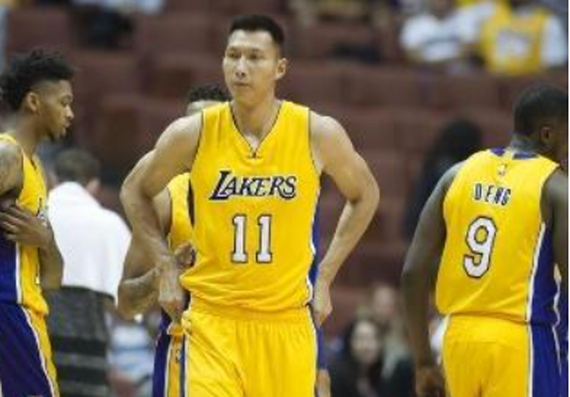 湖北男篮客场一波三折，最终抢得胜利