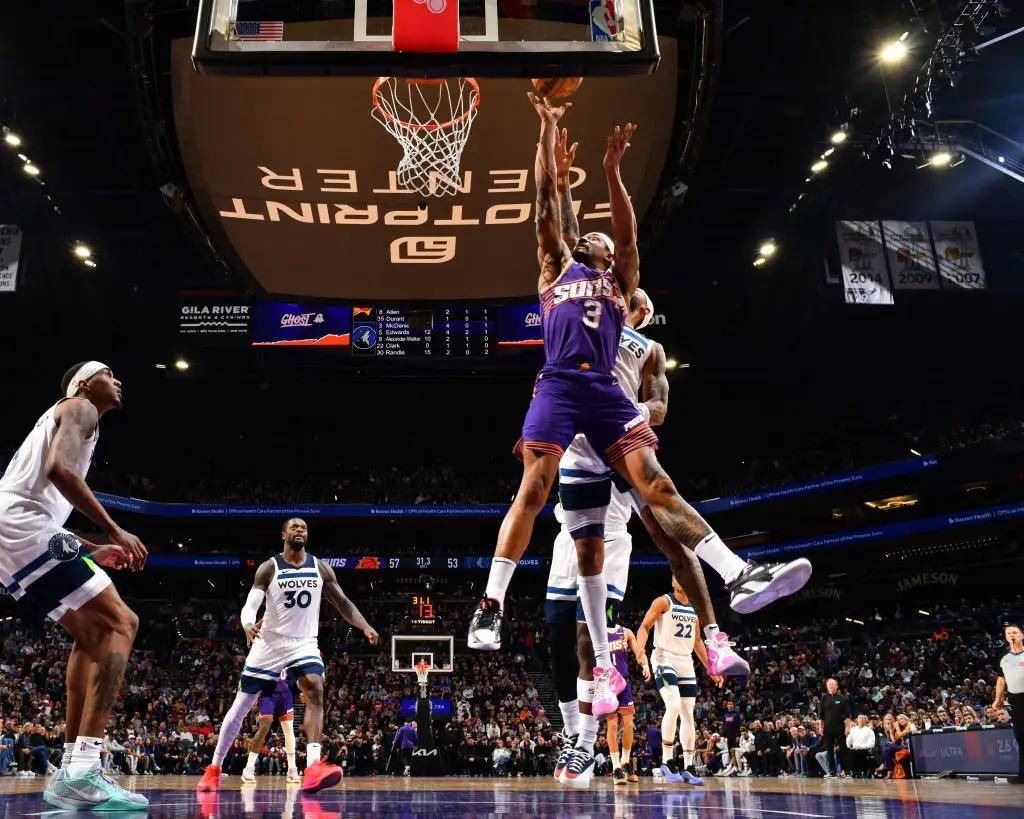 包含步行者客场大胜篮网，保持火热状态的词条