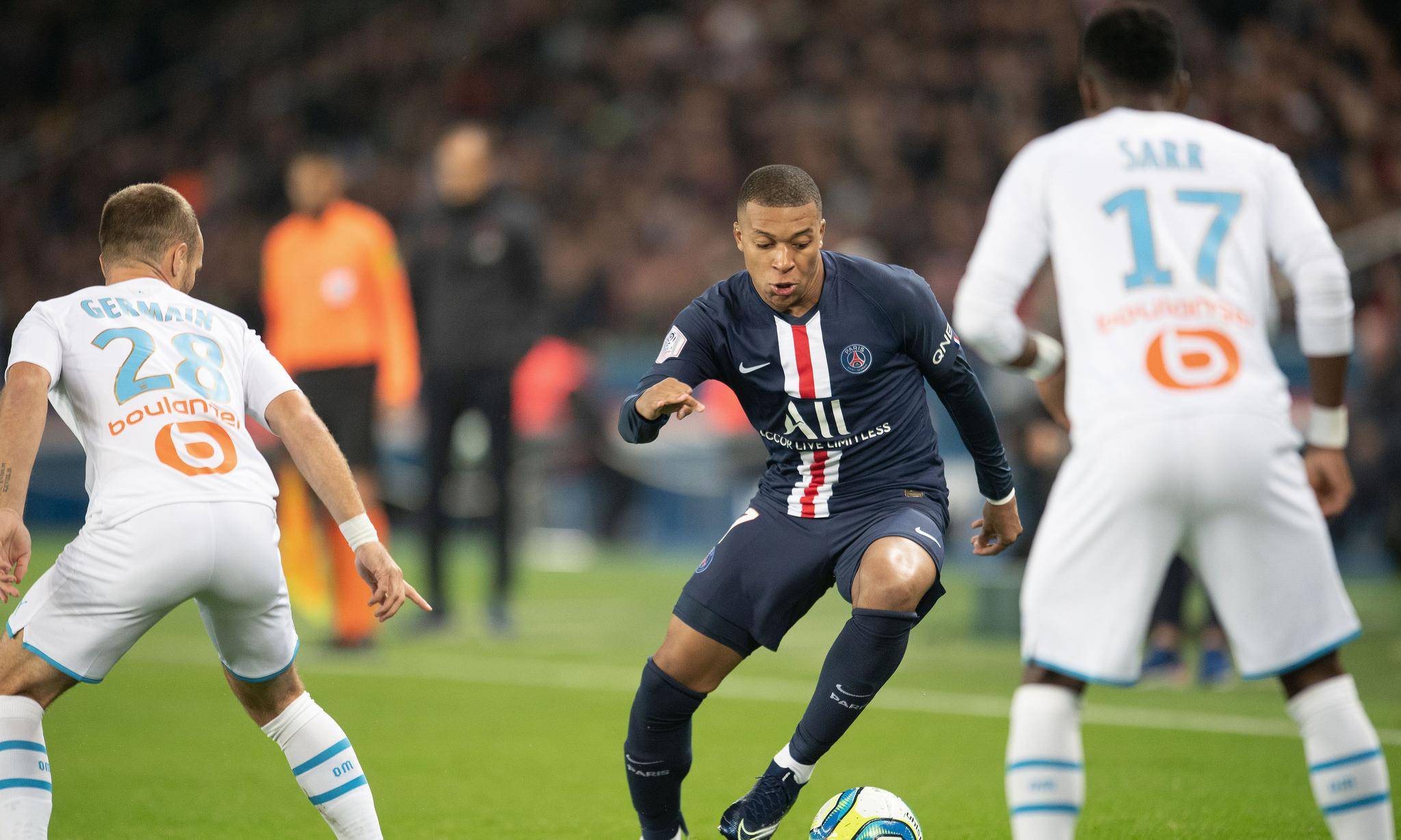 里昂主场未能取胜，近三轮联赛不胜