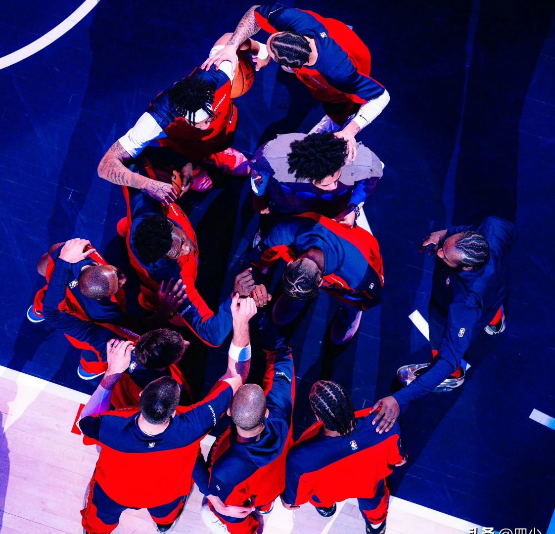 球员战术默契紧密，团队配合出色的简单介绍