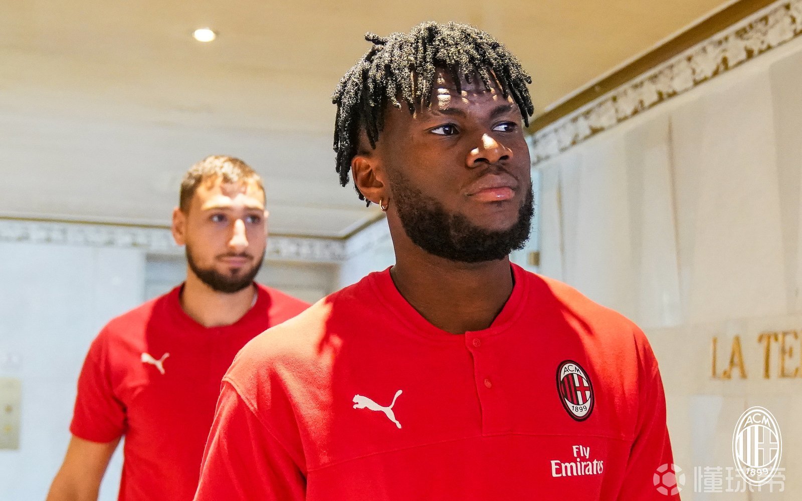 关于罗马列大小将士,大胆创新演绎胜利歌曲的信息