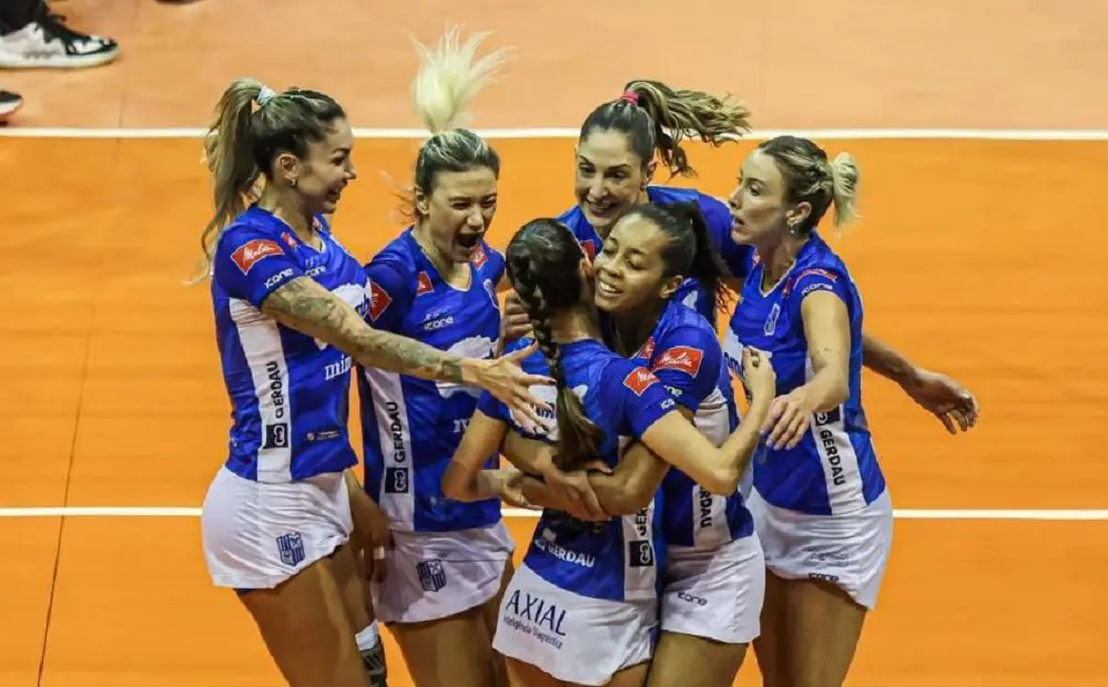 葡萄牙代表队在排球比赛中力压对手，实现逆袭的简单介绍