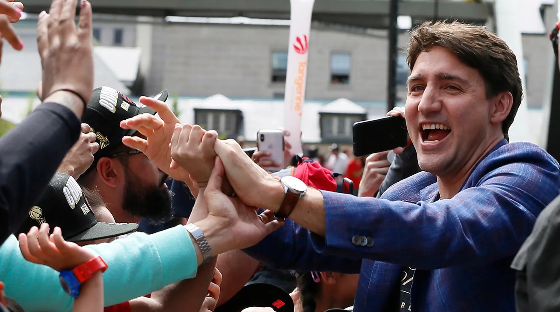 多国选手实力角逐,尽展拼搏精神 多国选手实力角逐,尽展拼搏精神