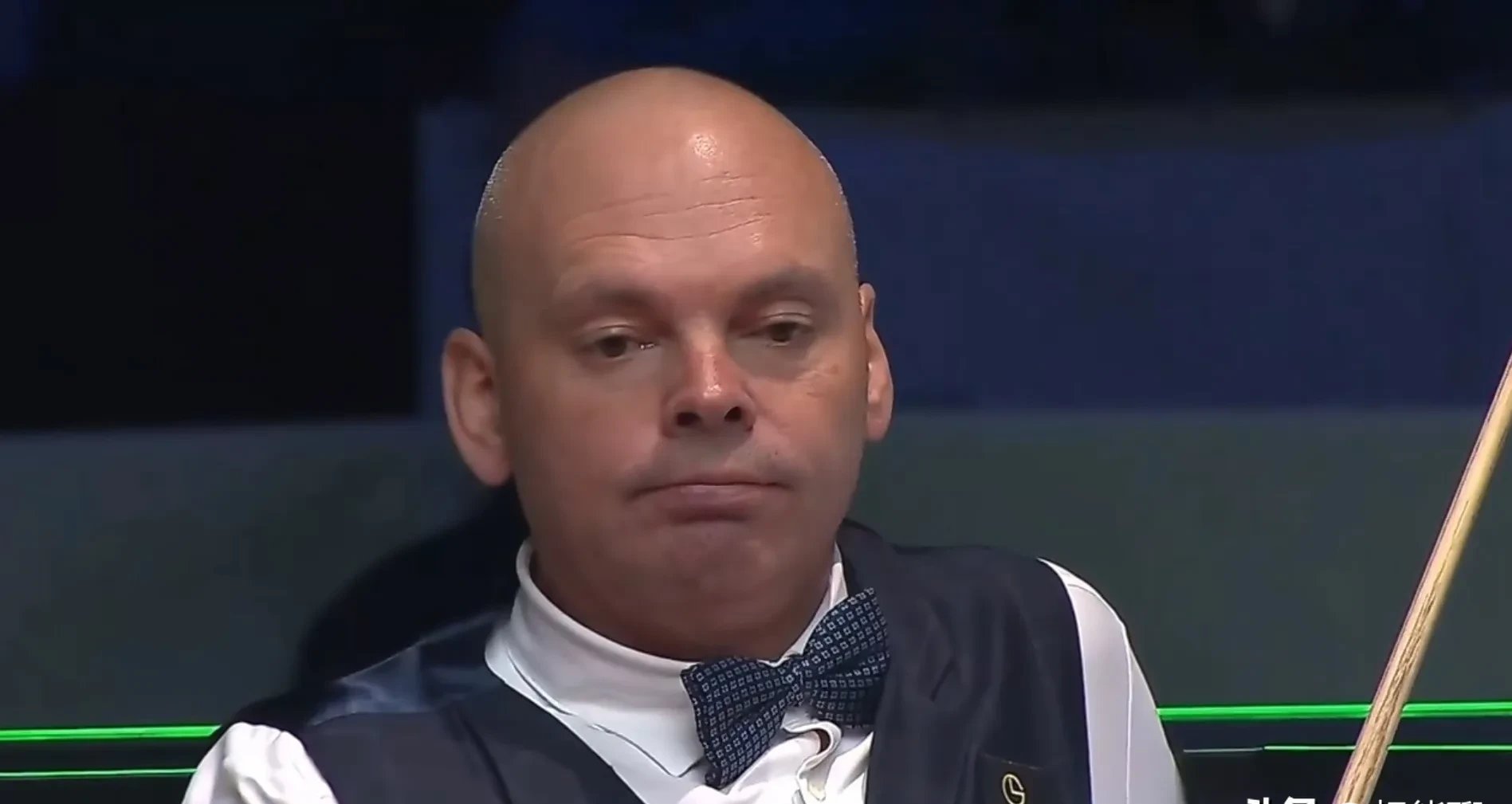 包含巴萨球员状态起伏不定，教练感到头疼的词条