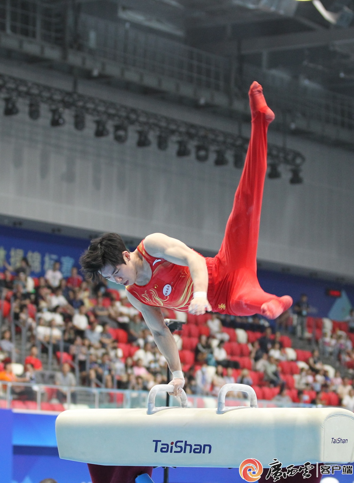 体操比赛呈现激烈对决！新秀崭露头角的简单介绍