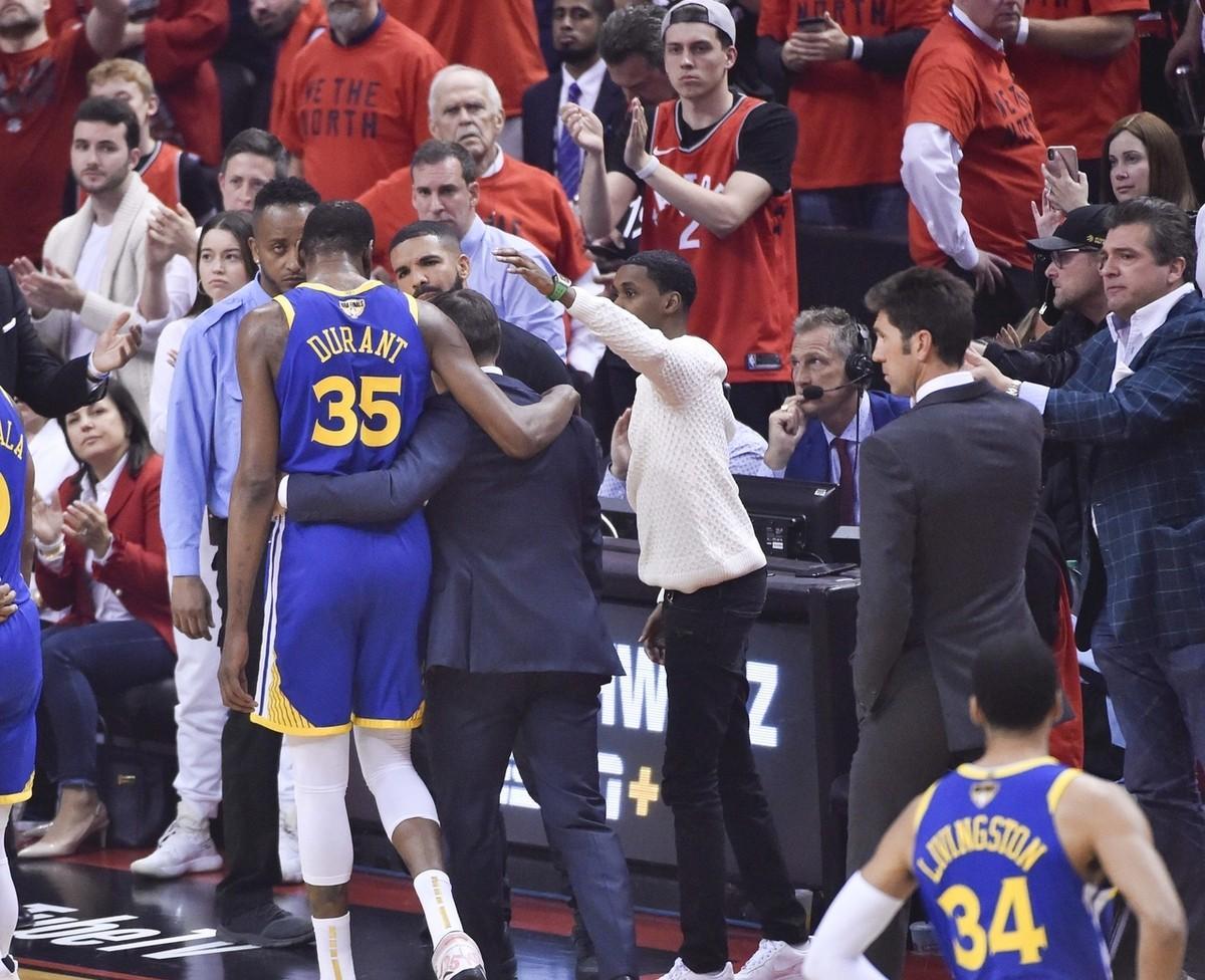 湖人遭遇杜兰特止步，NBA局势紧张