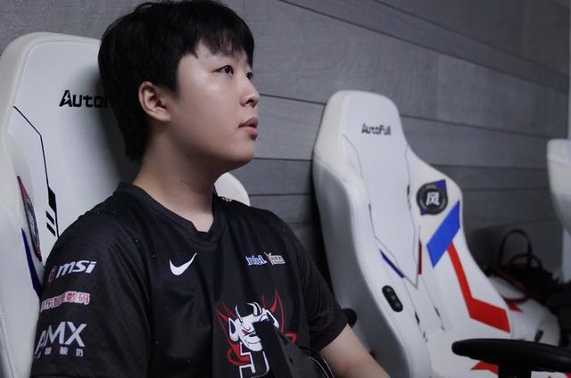 RNG力克100T，Kanavi打出惊人五杀淘汰赛2:1（北京）