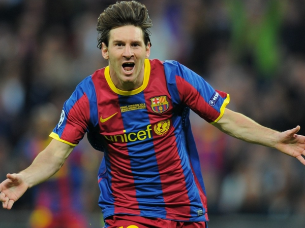 包含巴萨主场大捷，梅西梅开二度领衔的词条