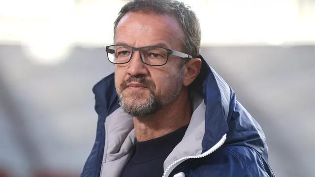 关于柏林赫塔再度失分，争冠希望不断减弱的信息