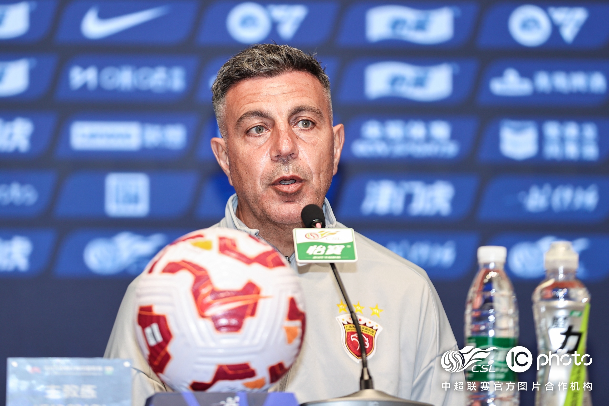 关于休息时间用于恢复,球员们积蓄力量备战下一场比赛的信息 关于休息时间用于恢复,球员们积蓄力量备战下一场比赛的信息