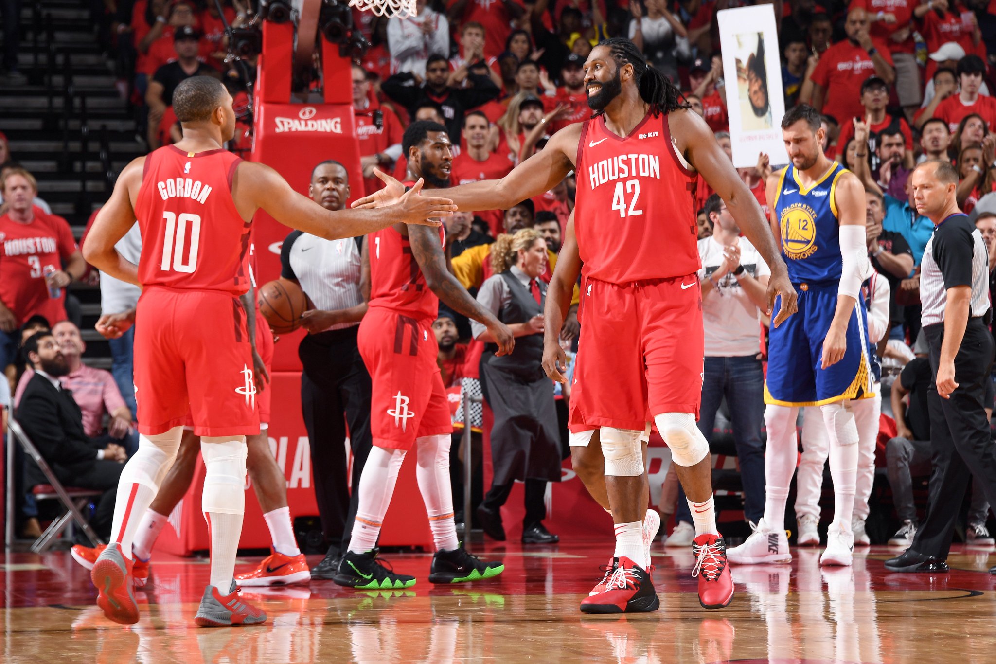 关于火箭全队闪耀夺胜,机智举措赢得赞誉的信息 关于火箭全队闪耀夺胜,机智举措赢得赞誉的信息