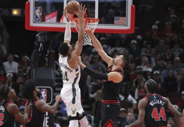 公牛主场不敌雄鹿,遭遇连败的简单介绍 公牛主场不敌雄鹿,遭遇连败的简单介绍