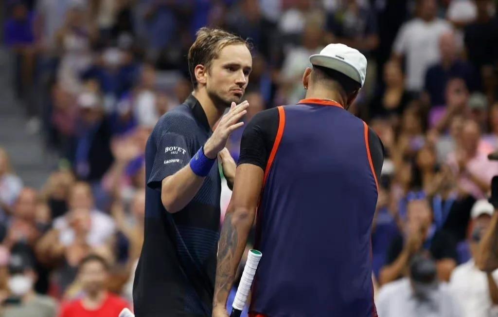 欧洲网球队横扫法国网球队,克耶高斯统治全场的简单介绍 欧洲网球队横扫法国网球队,克耶高斯统治全场的简单介绍