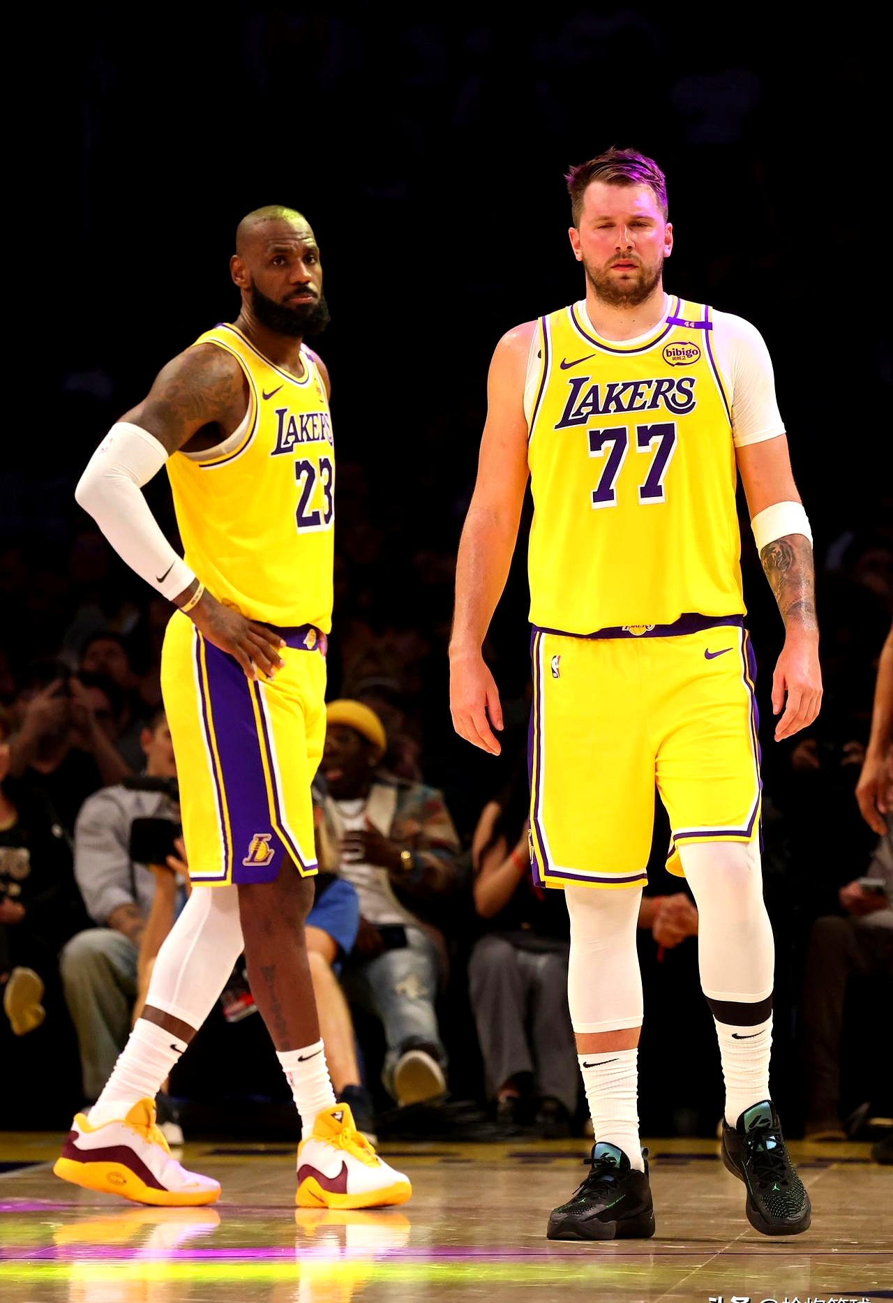 包含湖人连胜，杀入东部半决赛的词条