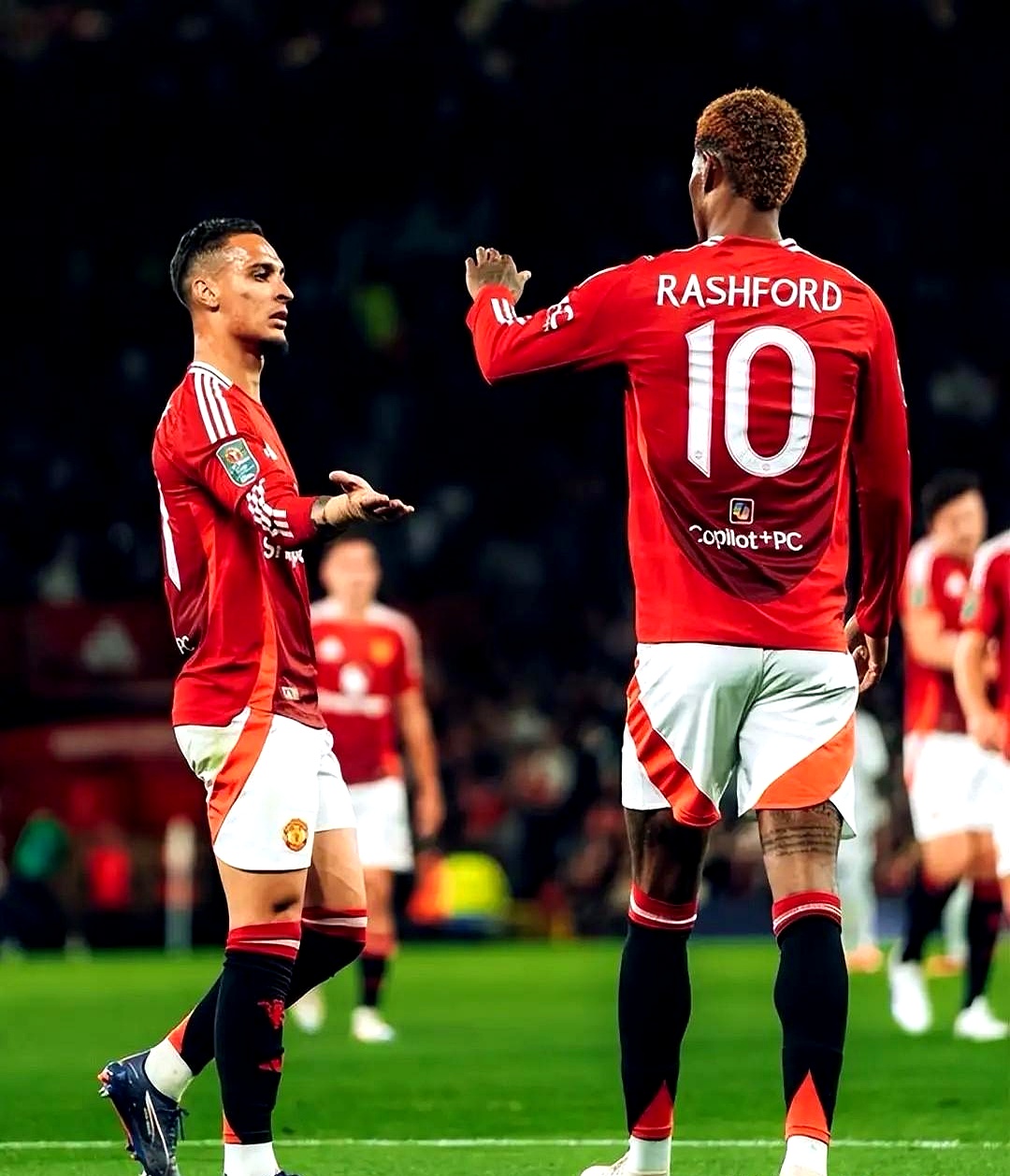 曼联主帅表态:球队必须全力以赴追赶领头羊 曼联主帅表态:球队必须全力以赴追赶领头羊